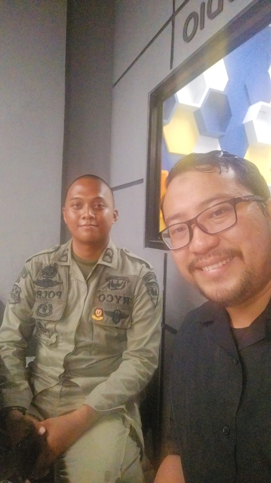 MENGEJAR MIMPI DI TENGAH TUGAS NEGARA: Kisah Bripda Enriko Septi Adrianto